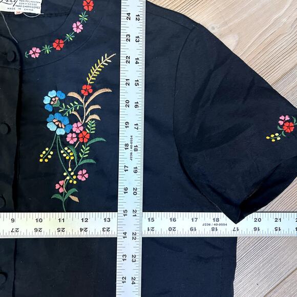vintage embroidered blouse, top, Lily, button up shirt, embroidery - Picture 5 of 6